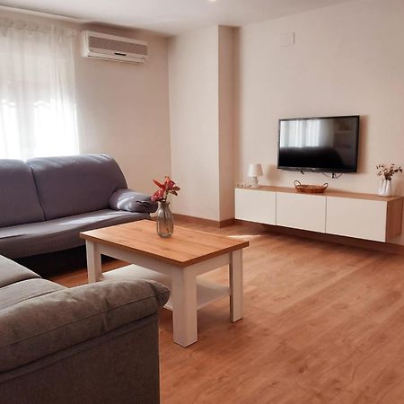 Apartamento Turistico Palacio De Los Deportes Granada Luaran gambar